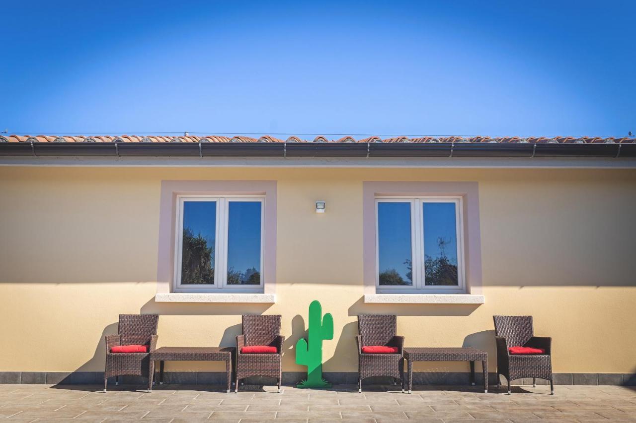 Hotel Residence Vallecorsa ロジニャーノ・マリッティモ エクステリア 写真