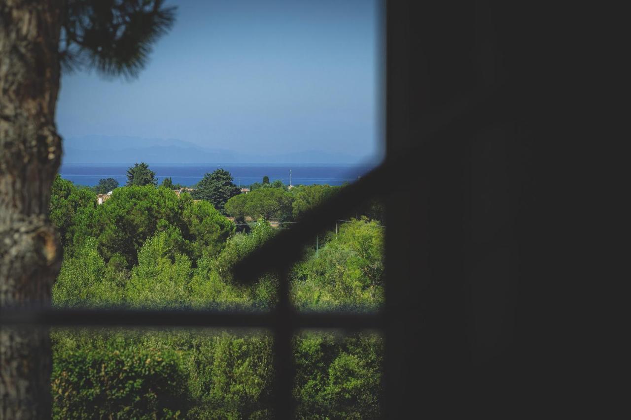 Hotel Residence Vallecorsa ロジニャーノ・マリッティモ エクステリア 写真