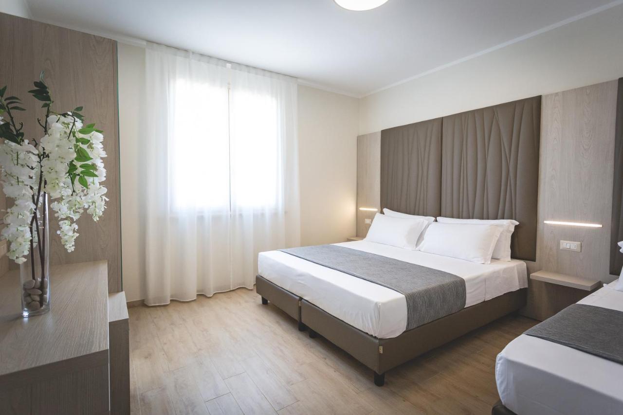 Hotel Residence Vallecorsa ロジニャーノ・マリッティモ エクステリア 写真
