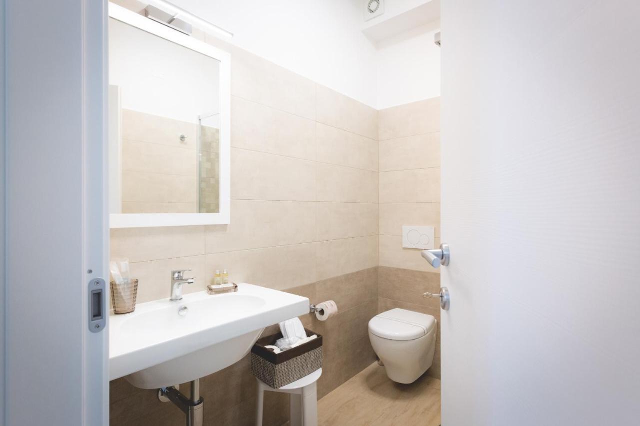 Hotel Residence Vallecorsa ロジニャーノ・マリッティモ エクステリア 写真