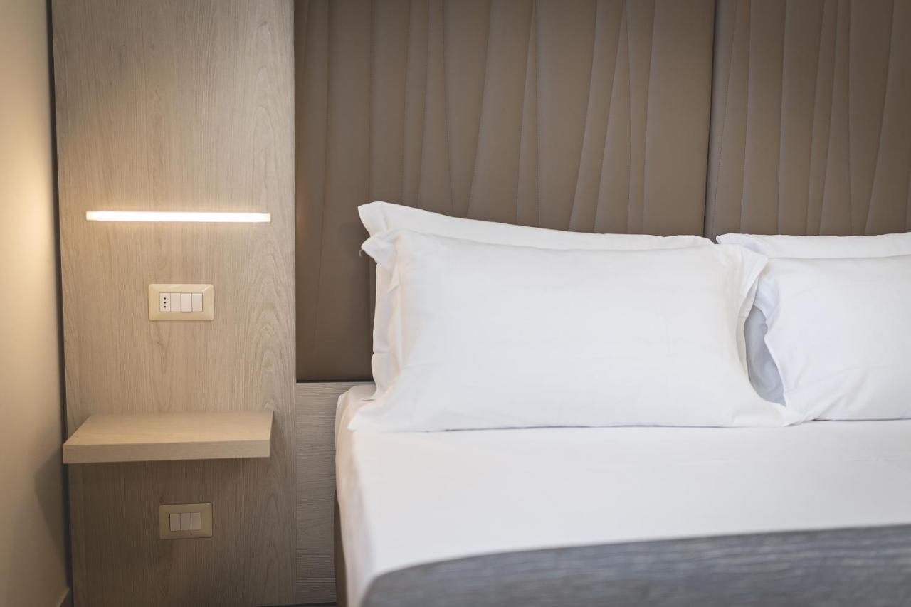 Hotel Residence Vallecorsa ロジニャーノ・マリッティモ エクステリア 写真